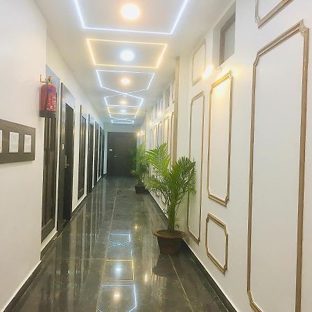 Trimrooms Shubharambh Ayodhya 外观 照片