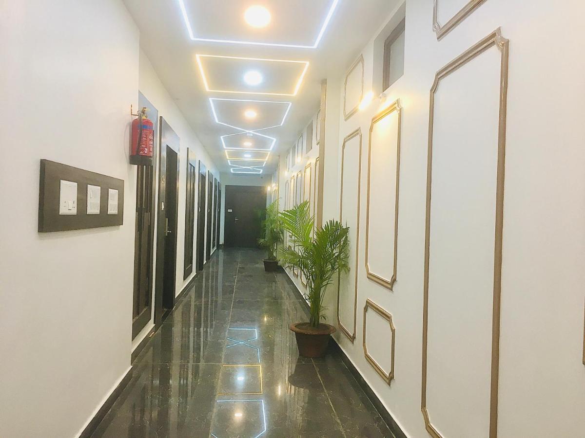 Trimrooms Shubharambh Ayodhya 外观 照片
